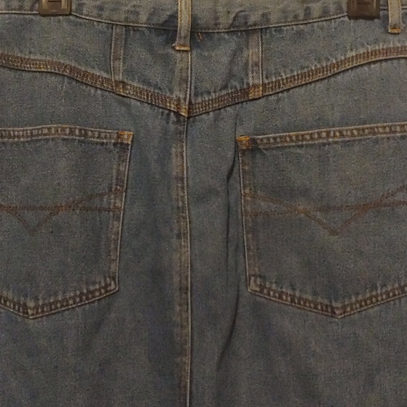 Women's Jean Skirt - Picture 4 of 6